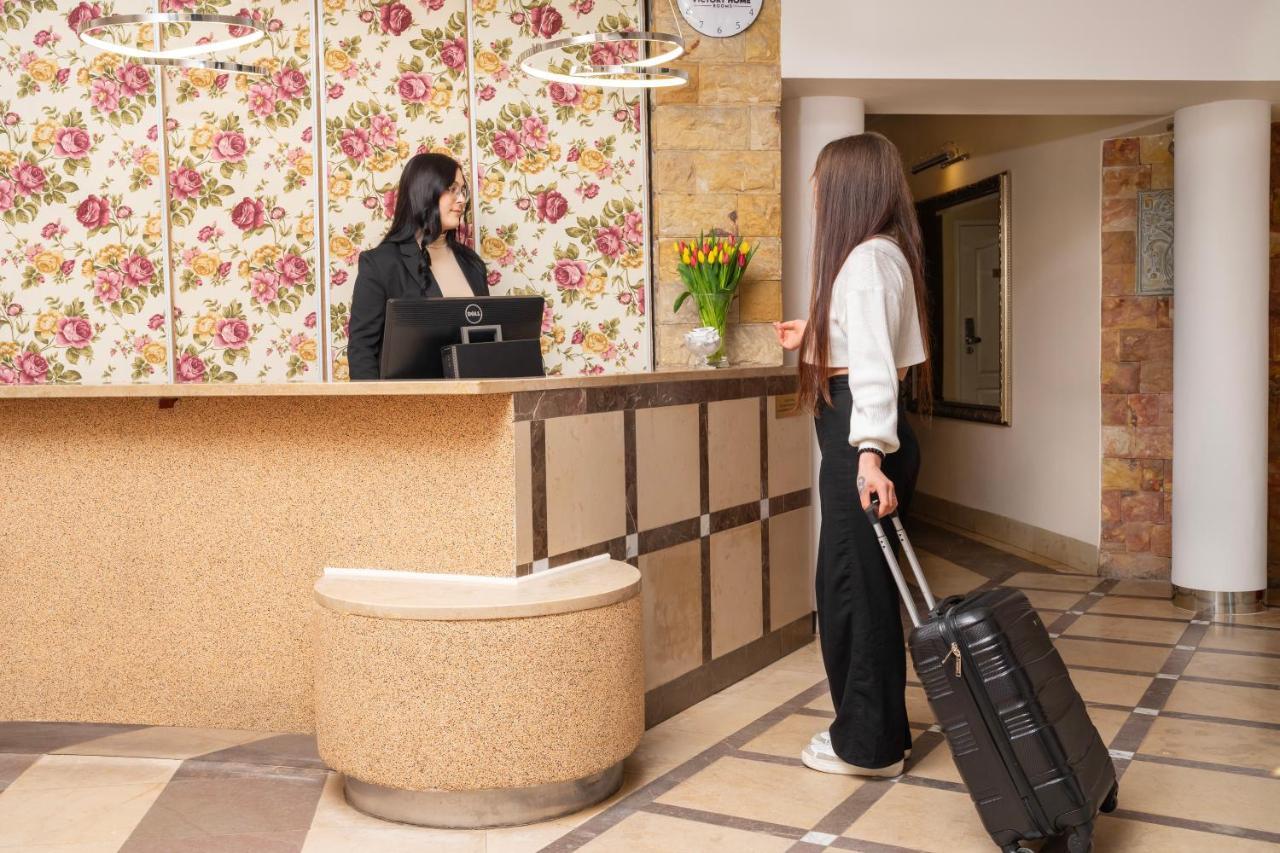 Hotel Victory Home ワルシャワ エクステリア 写真