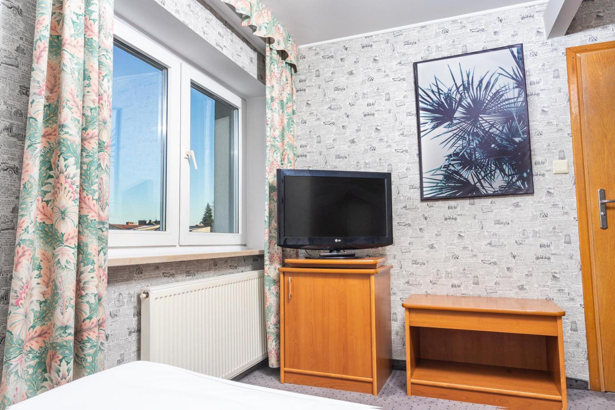 Hotel Victory Home ワルシャワ エクステリア 写真